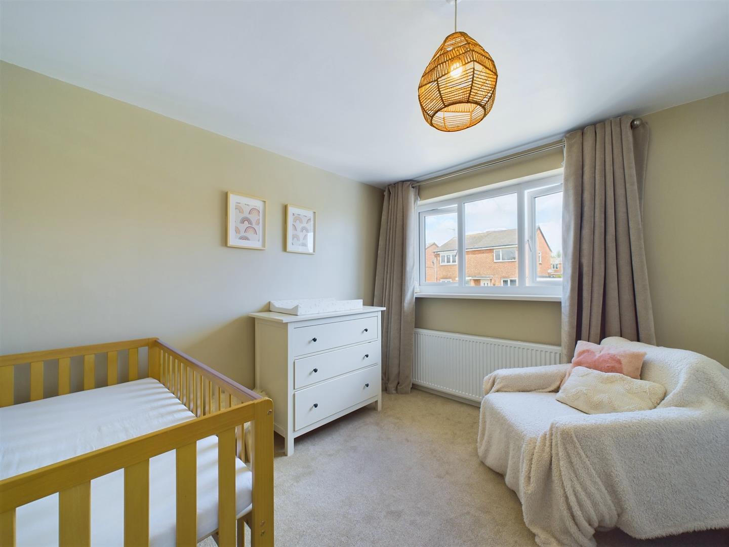 Rosewood Close, Bridlington Belts Estate Agents